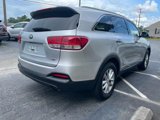 Used 2017 Kia Sorento LX w/ LX Convenience Package image 6