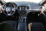 Used 2021 Jeep Grand Cherokee Laredo image 3