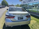 Used 2022 Toyota Camry SE w/ Convenience Package image 3