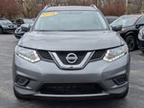 Used 2016 Nissan Rogue SV w/ SV Premium Package image 2