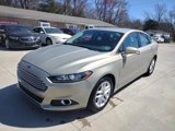 Used 2015 Ford Fusion SE image 3