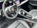 Certified 2025 Porsche Macan Electric image 4