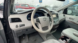 Used 2014 Toyota Sienna XLE image 2