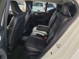 Used 2021 Volvo XC40 T4 Momentum image 6