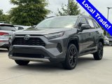Used 2022 Toyota RAV4 SE image 3