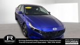 Used 2023 Hyundai Elantra SEL w/ Convenience Package image 3