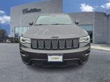 Used 2021 Jeep Grand Cherokee Laredo X image 2