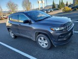 Used 2022 Jeep Compass Latitude image 2