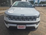 Used 2023 Jeep Compass Latitude image 2