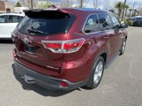 Used 2015 Toyota Highlander Limited image 2