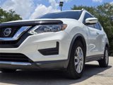 Used 2020 Nissan Rogue SV image 2