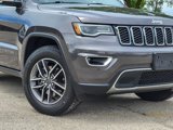 Used 2019 Jeep Grand Cherokee Limited w/ Luxury Group II image 4