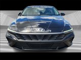 Certified 2025 Hyundai Elantra SE image 4