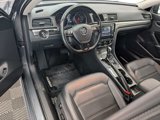 Used 2017 Volkswagen Passat 1.8T SE image 2