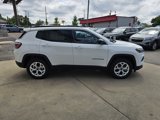 New 2025 Jeep Compass Latitude image 4
