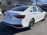 Used 2024 Volkswagen Jetta Sport image 5