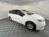 New 2025 Chrysler Pacifica Select image 2