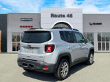 Used 2019 Jeep Renegade Latitude w/ UConnect 8.4 Nav Group image 4