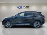 New 2025 Lincoln Corsair AWD w/ Equipment Group 101A image 4