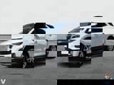 Used 2023 Chevrolet Equinox LT image 2