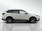 Used 2016 Mitsubishi Outlander SE image 6