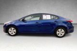 Used 2017 Kia Forte LX image 3