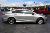 Used 2015 Chrysler 200 Limited w/ Convenience Group image 3