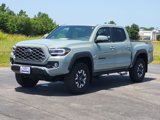 Used 2023 Toyota Tacoma TRD Off-Road image 3