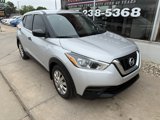 Used 2020 Nissan Kicks S image 2