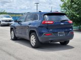 Used 2018 Jeep Cherokee Latitude Plus image 3