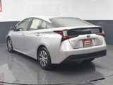 Used 2020 Toyota Prius L Eco image 3