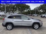 Used 2017 Jeep Cherokee Latitude image 2