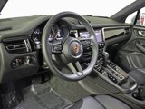 Certified 2024 Porsche Macan image 4