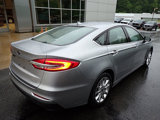 Used 2020 Ford Fusion SE image 2