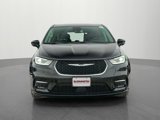 Used 2024 Chrysler Pacifica Select image 2