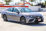 Used 2021 Toyota Camry SE image 3