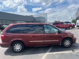 Used 2007 Chrysler Town & Country Touring image 6