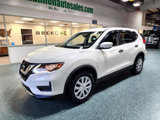 Used 2017 Nissan Rogue S image 2
