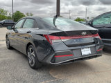 Used 2025 Hyundai Elantra SEL image 2