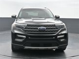 Used 2020 Ford Explorer XLT w/ Equipment Group 202A image 2