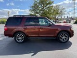 Used 2015 Ford Expedition XLT w/ Equipment Group 202A image 4