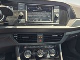 Used 2020 Volkswagen Jetta SE image 3