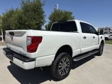 Used 2017 Nissan Titan SL image 5