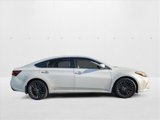 Used 2016 Toyota Avalon Touring image 4