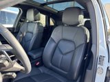 Certified 2024 Porsche Macan image 5