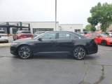 Used 2018 Ford Taurus SHO image 4