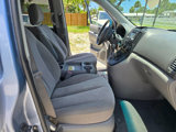 Used 2009 Kia Sedona LX image 2