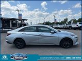 Certified 2022 Hyundai Elantra SEL w/ Convenience Package image 5