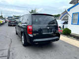 Used 2009 Dodge Grand Caravan SE image 4