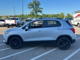 Used 2022 Chevrolet Trax LT w/ Sport Edition image 2
